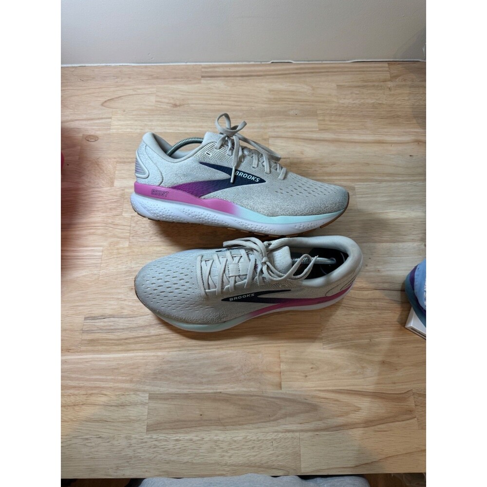 Size 10 - Brooks Ghost 16 White Estate Blue W